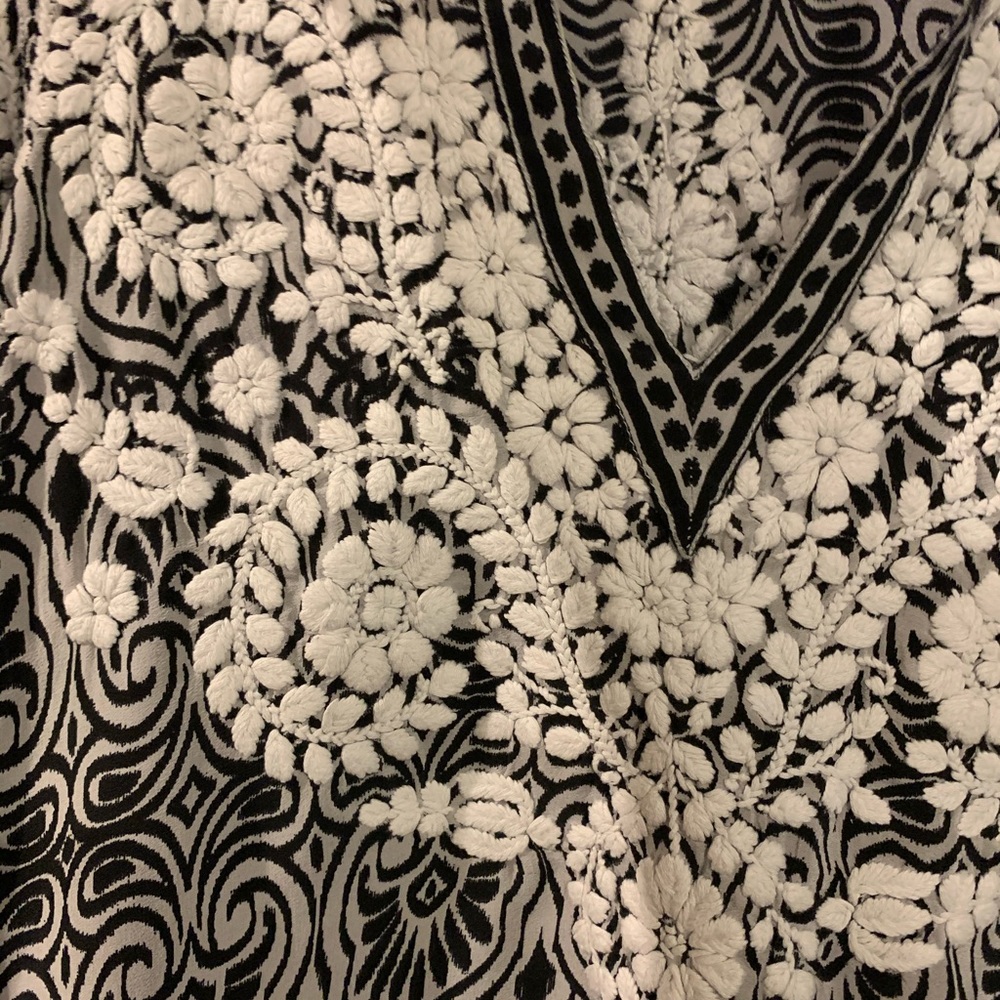 Amaya Tunic - Picture 4 of 9